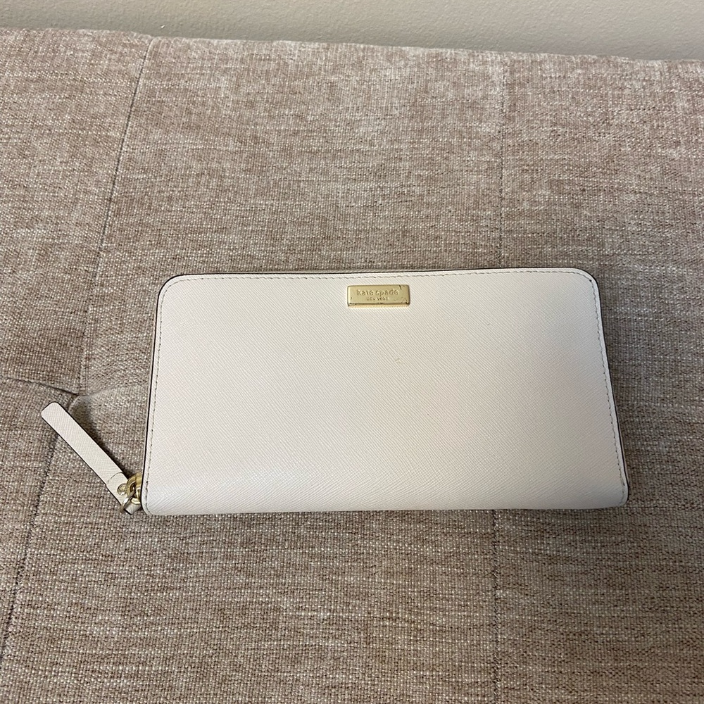 Kate Spade off White Leather Wallet - Picture 3 of 10